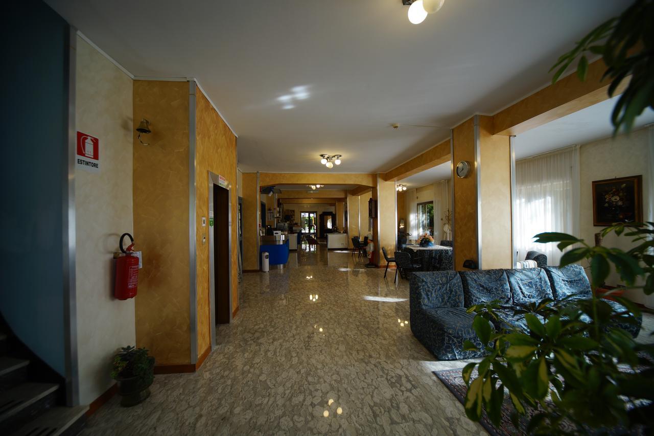 King Hotel Fiuggi Exteriör bild